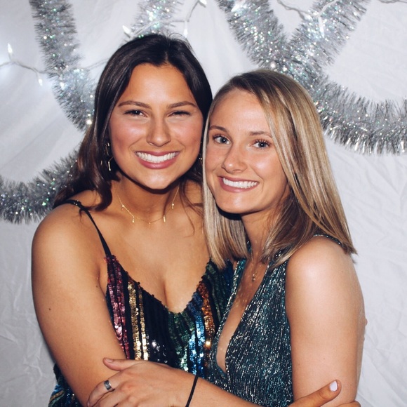 Meet your Posher, Lindsey - Picture 4 of 6